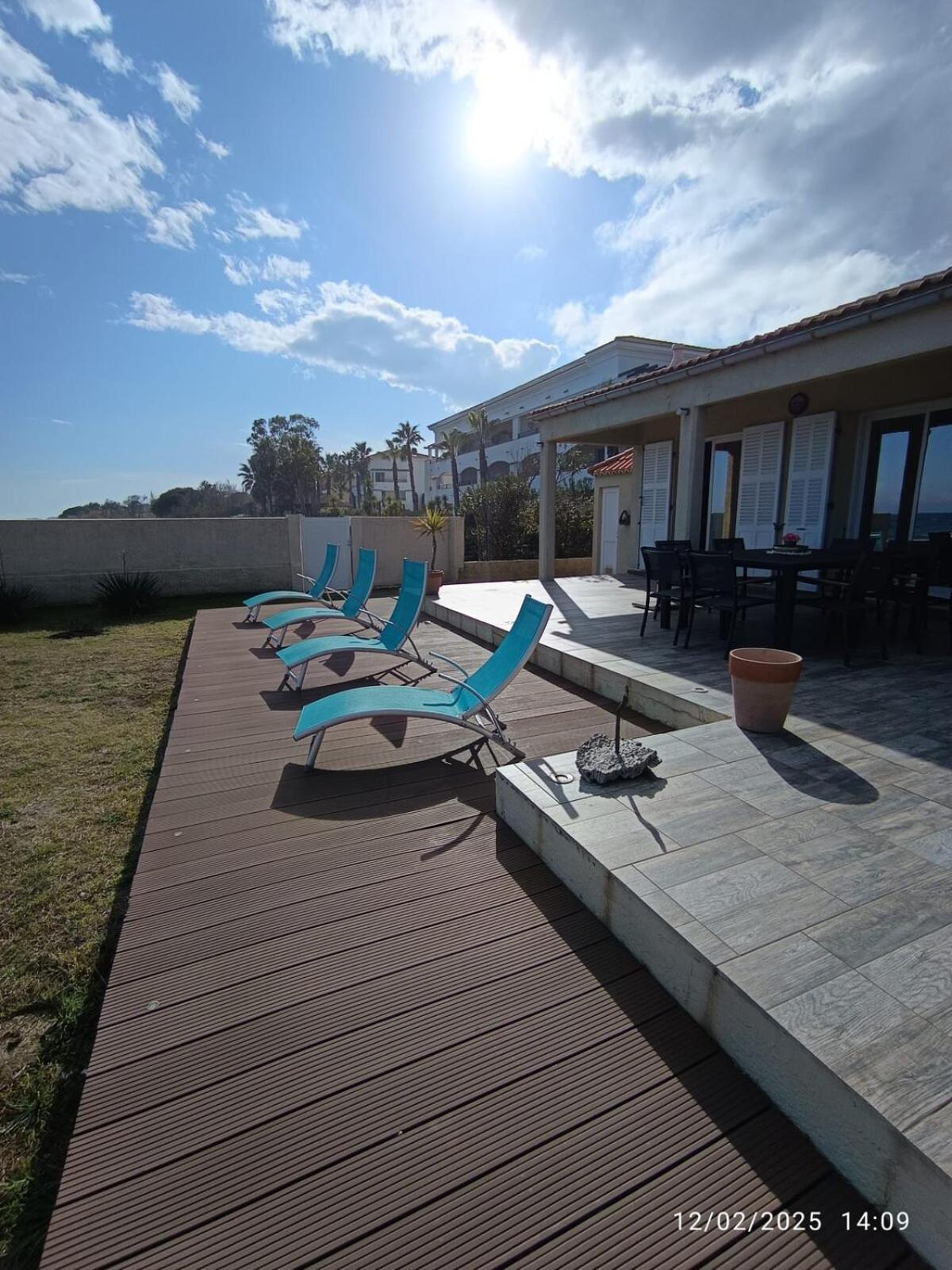 Bord de mer, pieds dans l'eau, vue panoramique Villa San-Nicolao Exterior foto